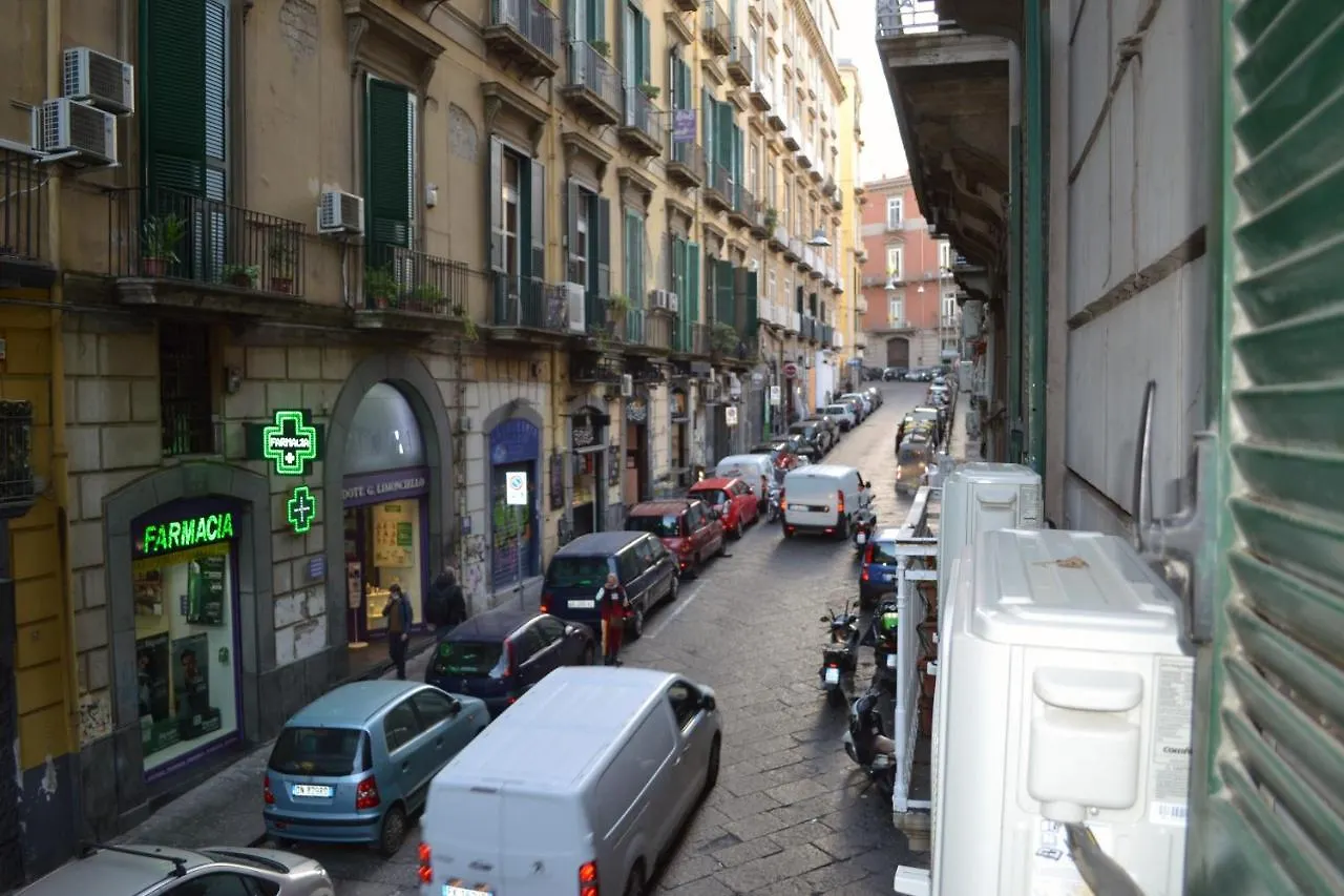 questo rinascimento CASA BRIGITTE Napoli 0*,