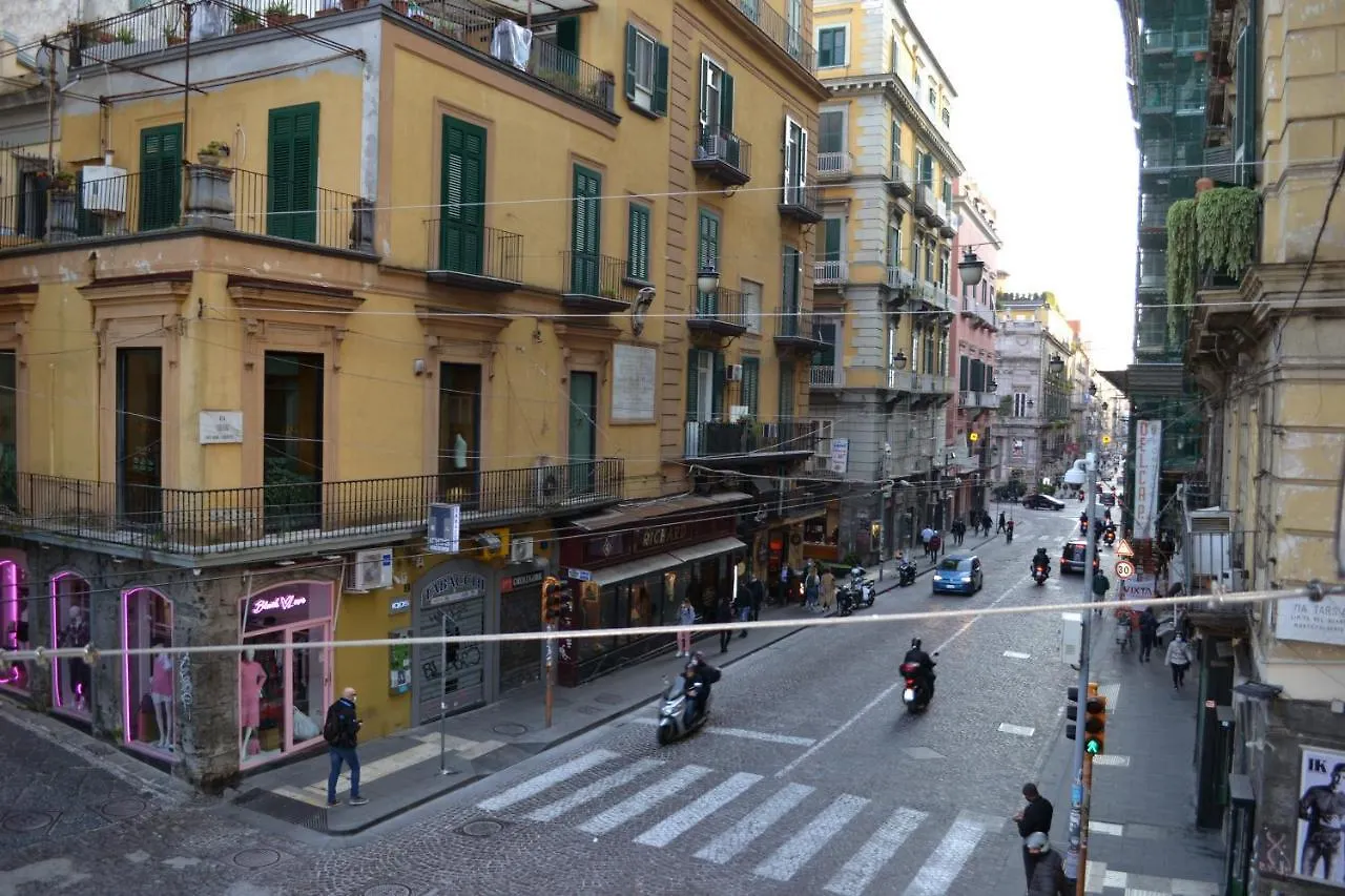 questo rinascimento CASA BRIGITTE Napoli