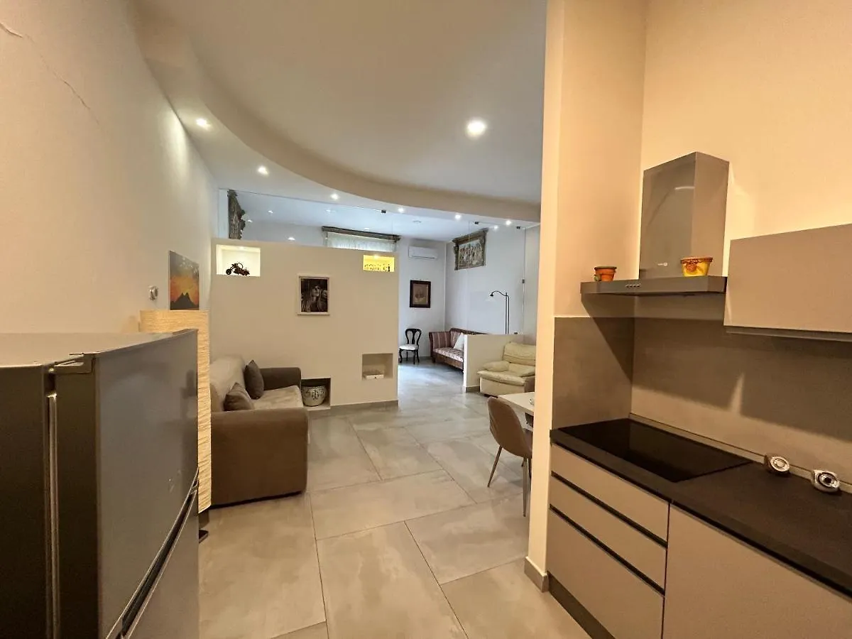 Holiday home Questo Rinascimento Casa Brigitte Naples Italy